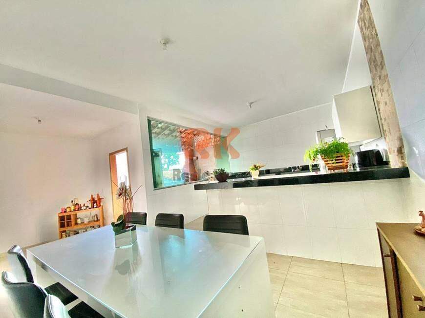 Casa à venda no Alípio de Melo: 