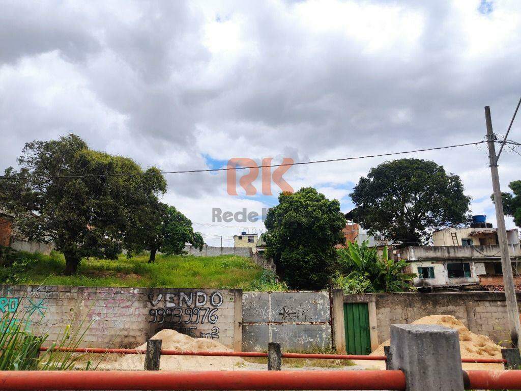 Terreno / Área à venda no Serrano: 