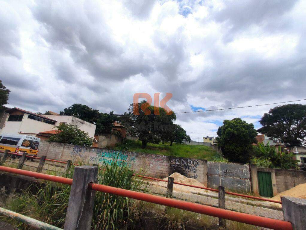 Terreno / Área à venda no Serrano: 