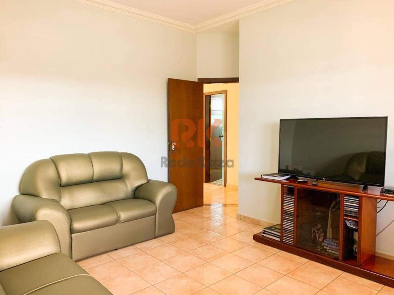 Casa à venda no Serrano: 