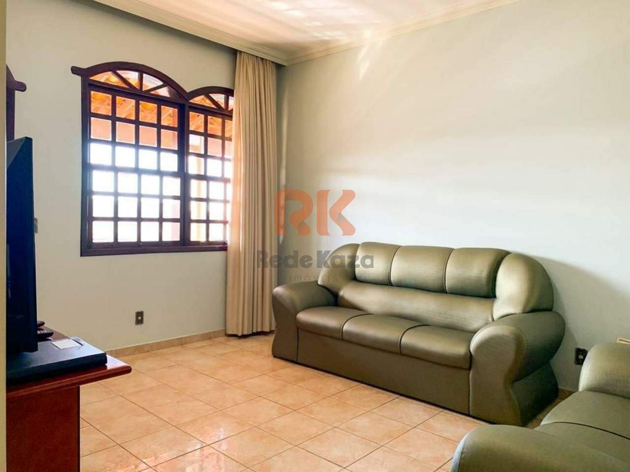 Casa à venda no Serrano: 