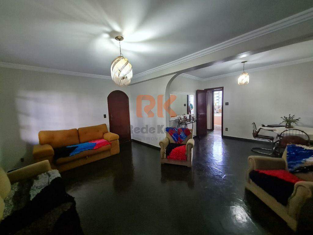 Casa à venda no Alípio de Melo: 