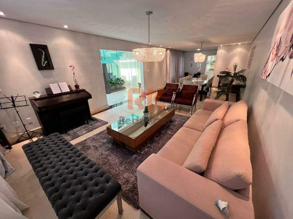 Casa à venda no Bandeirantes: 
