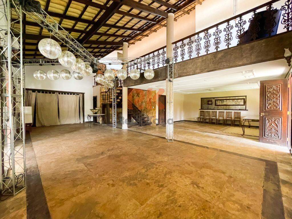 Casa à venda no Trevo: 