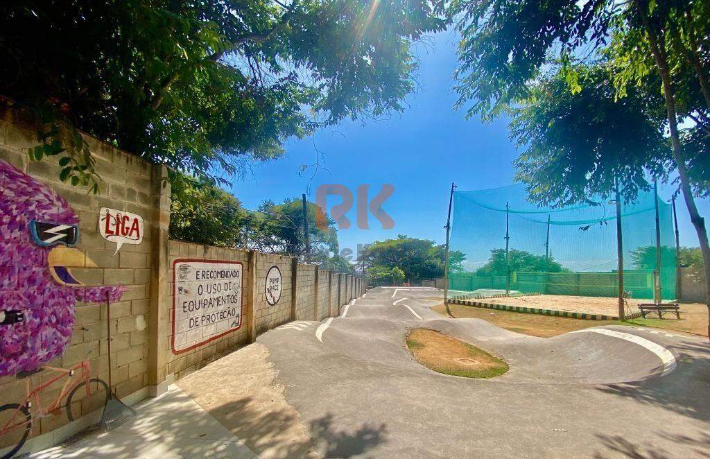 Terreno / Área à venda no Chácara Cotia: 