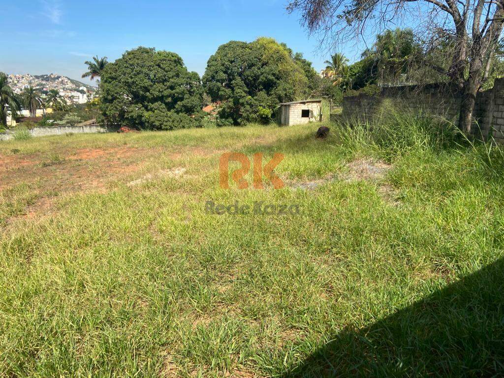 Terreno / Área à venda no Bandeirantes: 