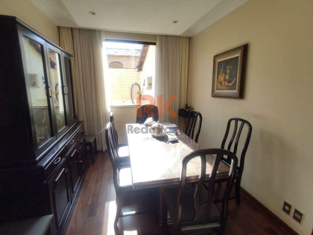 Casa à venda no Alípio de Melo: 