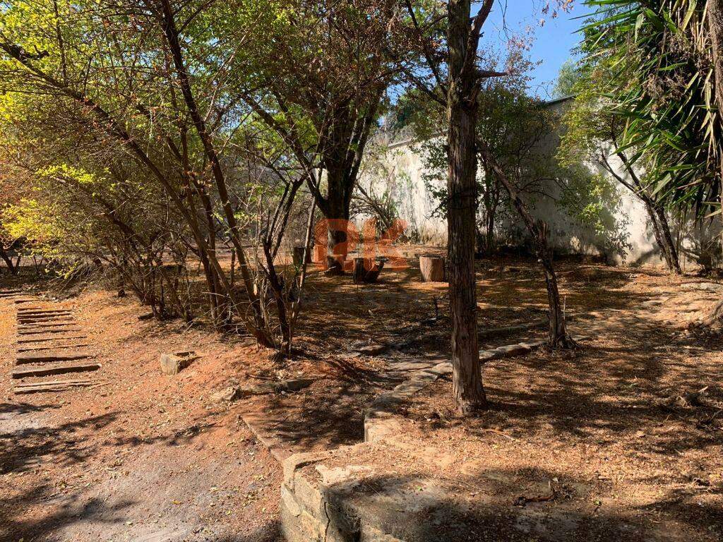 Terreno / Área à venda no Bandeirantes: 