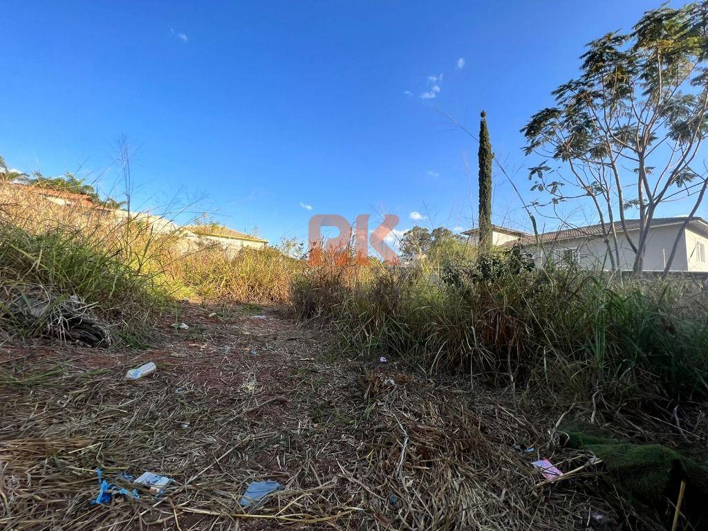 Terreno / Área à venda no Bandeirantes: 