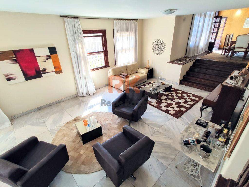 Casa à venda no Pampulha: 