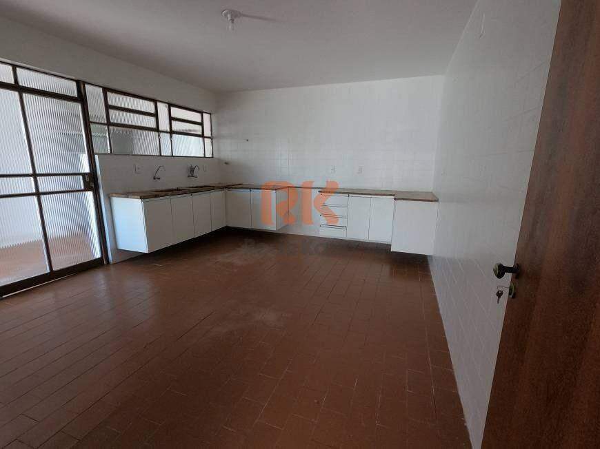 Casa à venda no Bandeirantes: 