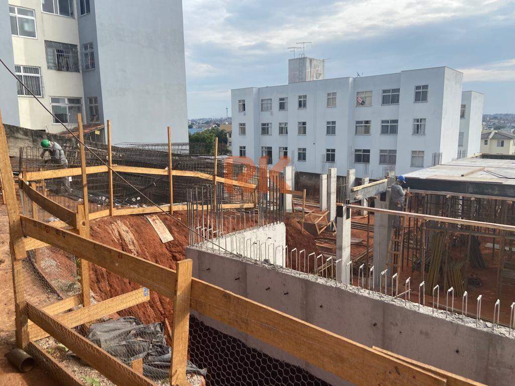 Apartamento à venda no Manacás: 