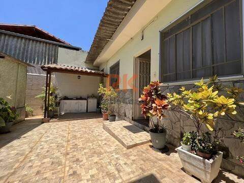 Casa à venda no Alípio de Melo: 