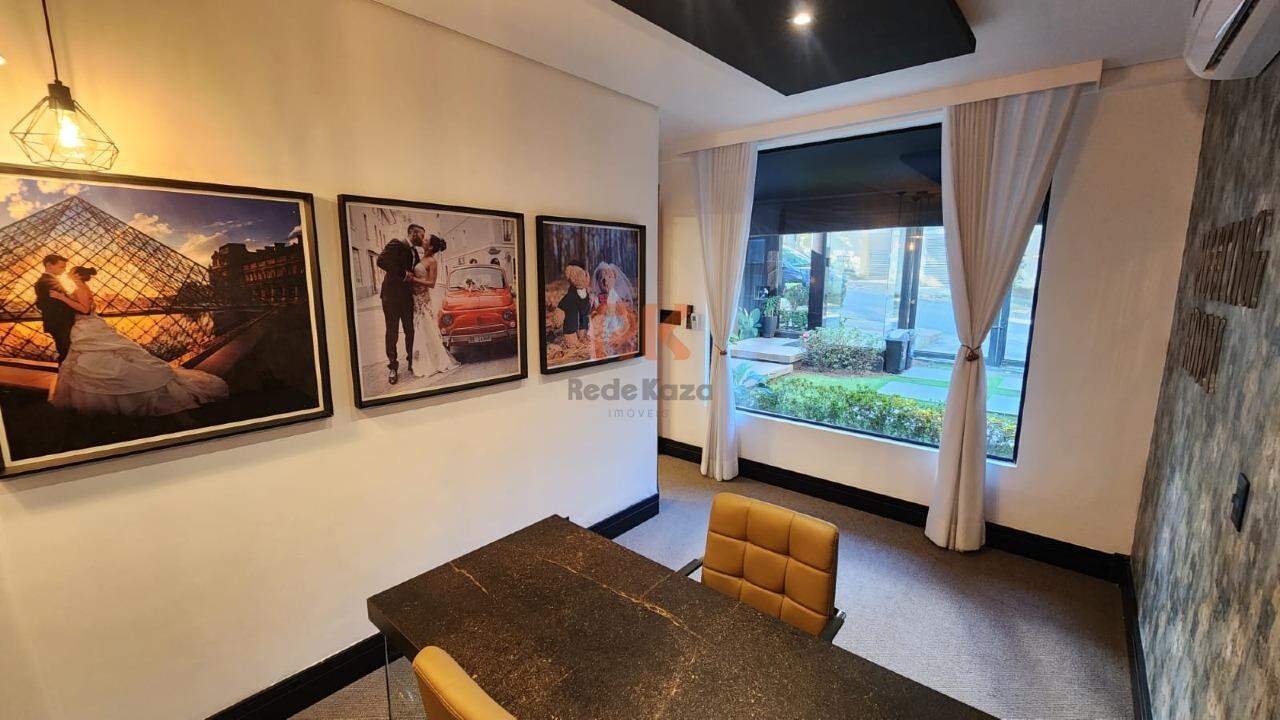 Sala para aluguel no Cabral: 