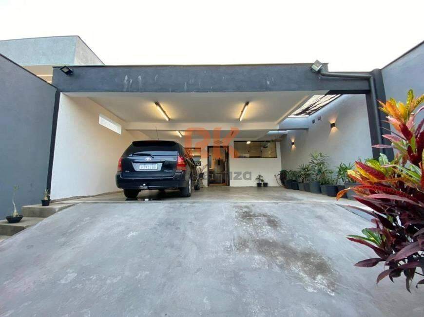 Casa à venda no Parque Turistas: 