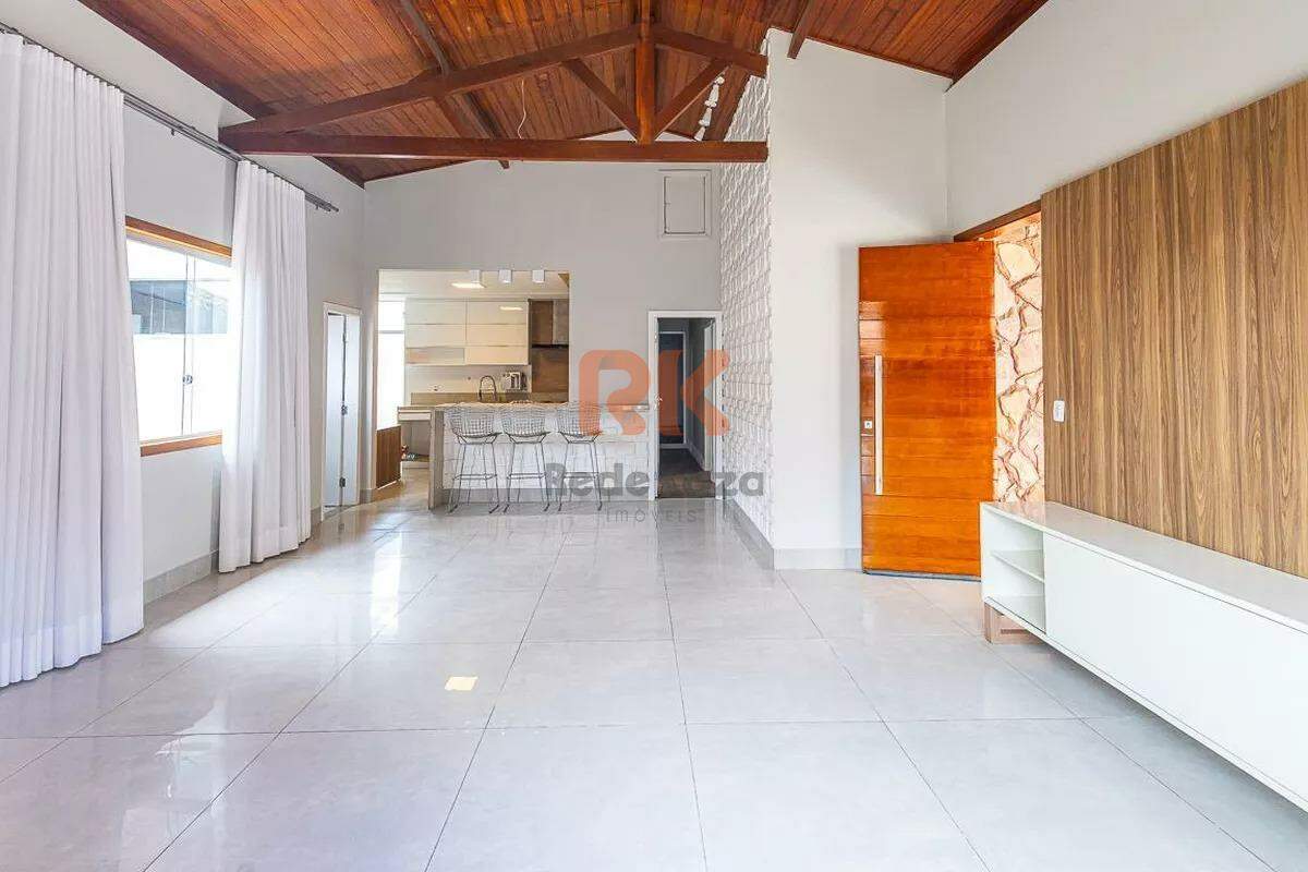 Casa à venda no Serrano: 