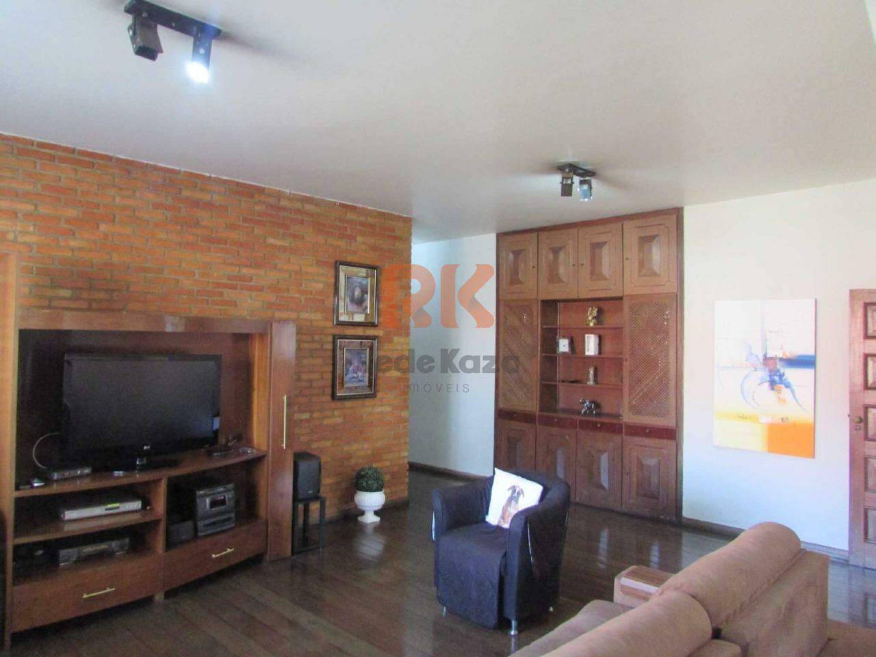 Casa à venda no Bandeirantes: 