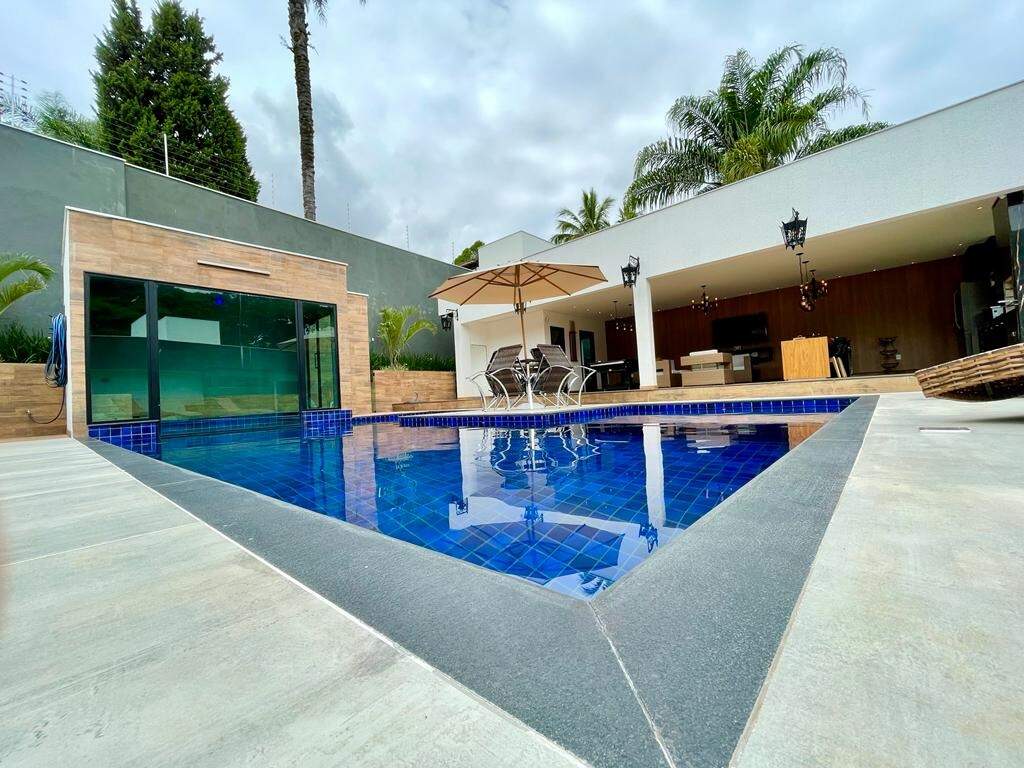 Casa à venda no Bandeirantes: 