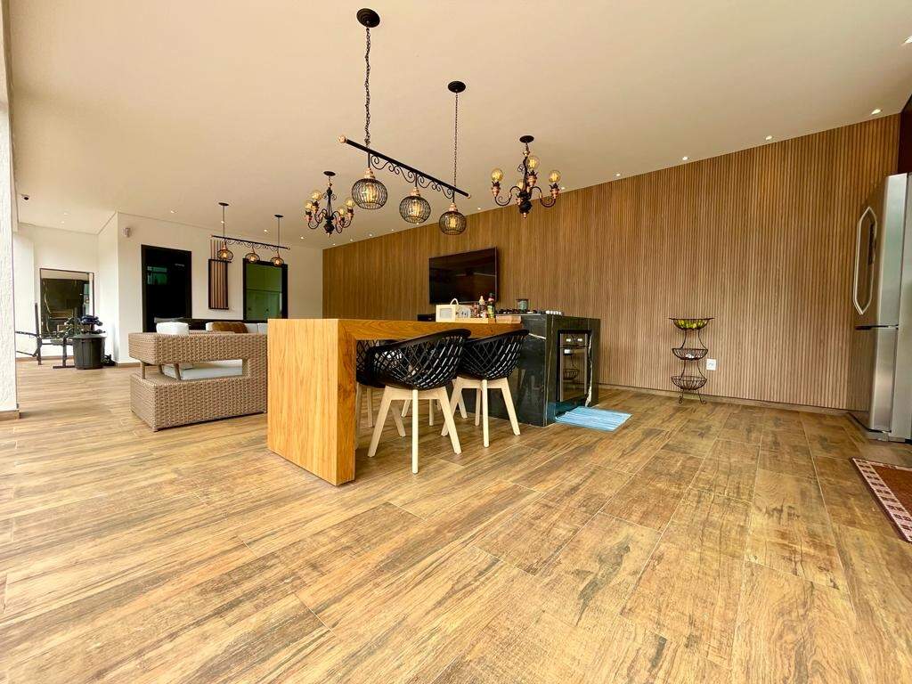 Casa à venda no Bandeirantes: 