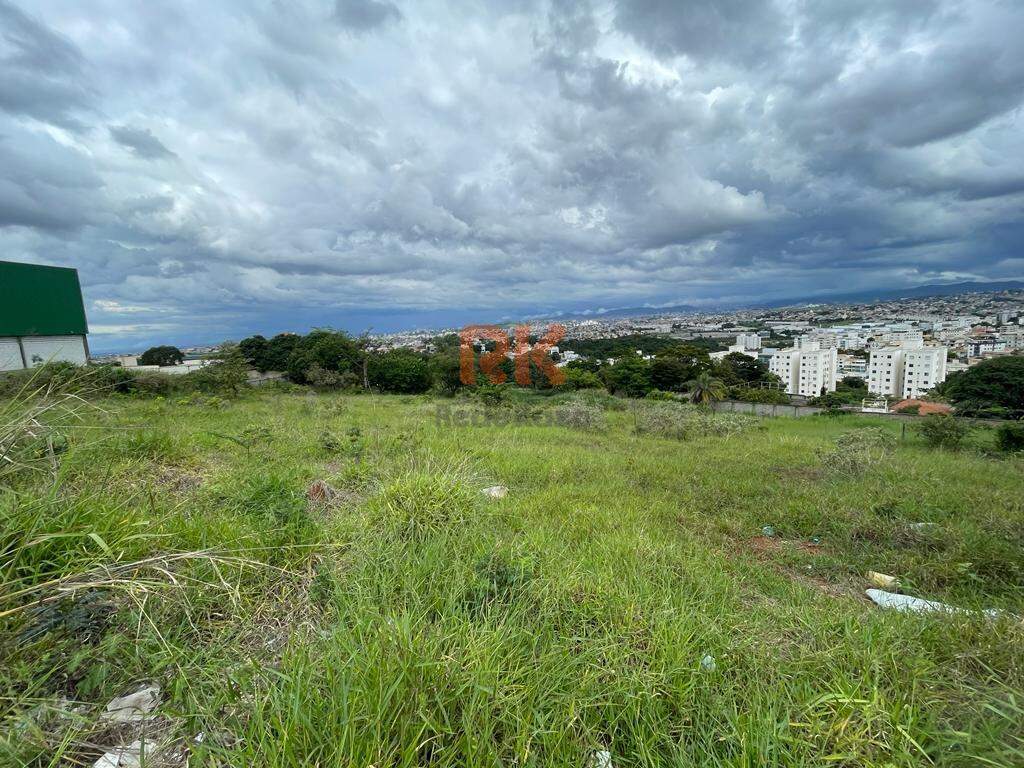 Lote à venda no Chácaras Reunidas Santa Terezinha: 