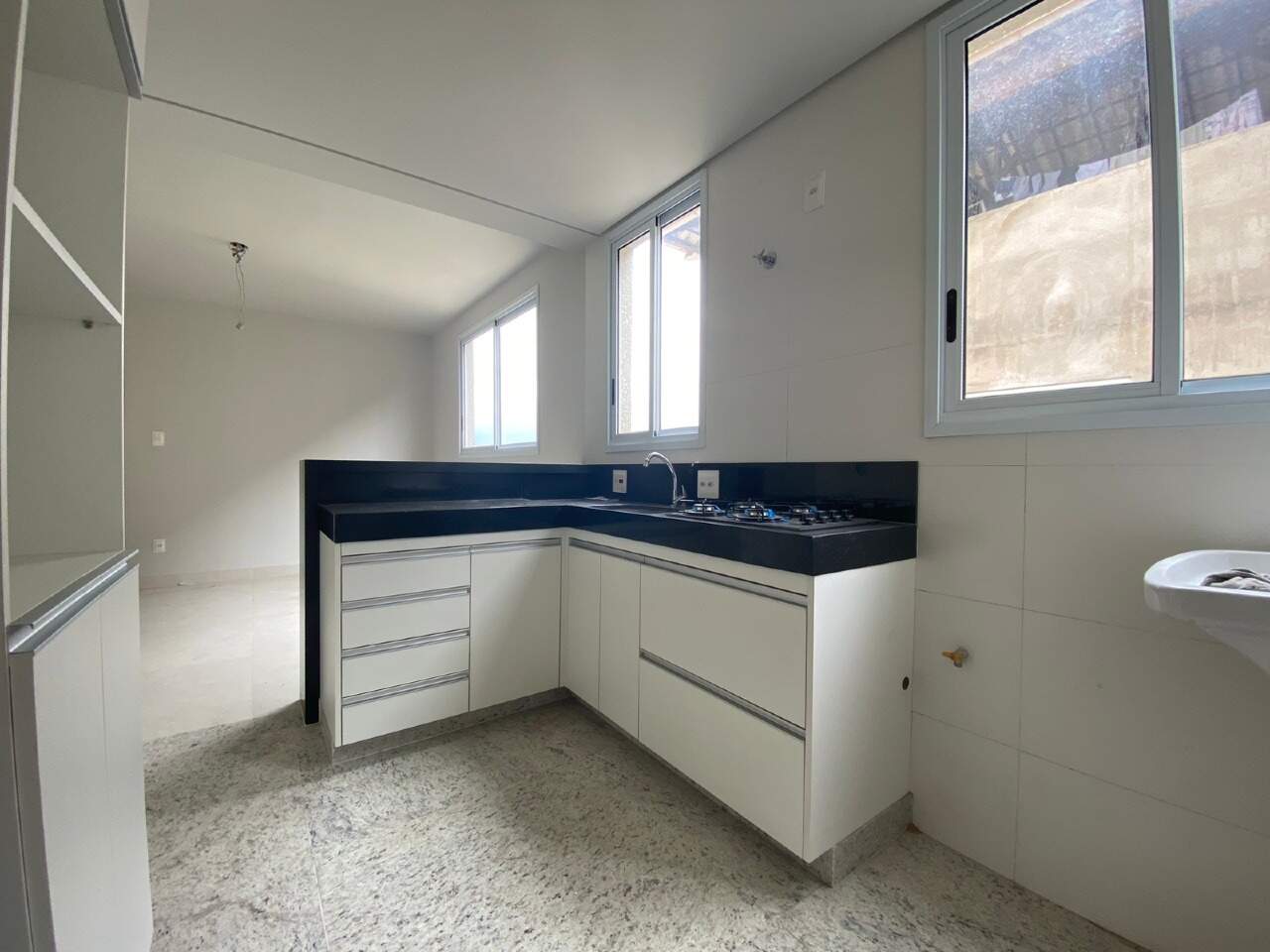 Apartamento para aluguel no Cabral: 