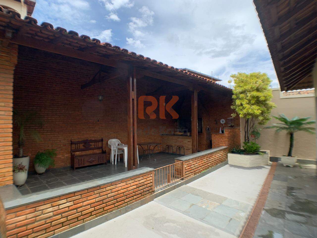 Casa à venda no Santa Amélia: 