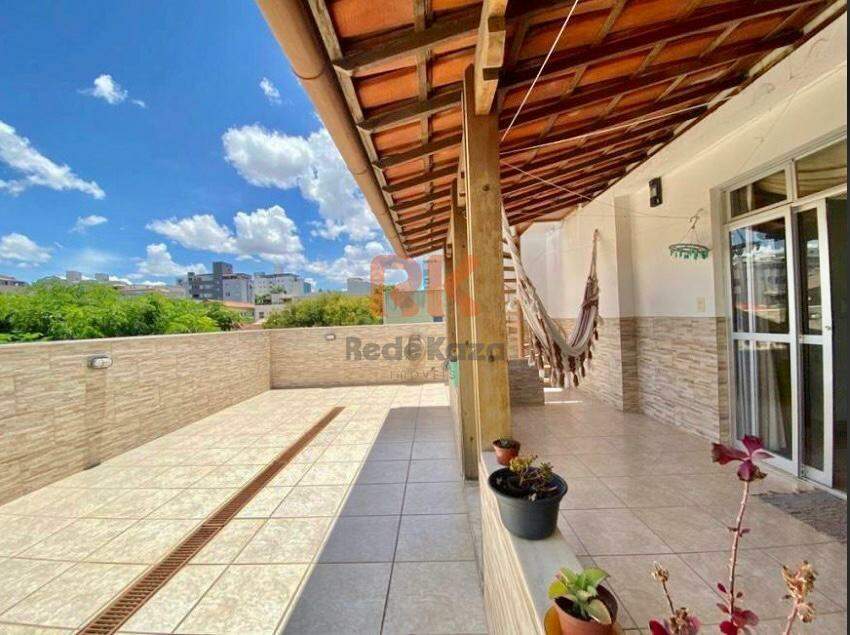 Cobertura à venda no Dona Clara: 