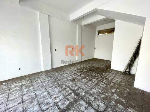 Casa comercial para aluguel no Santa Rosa: 