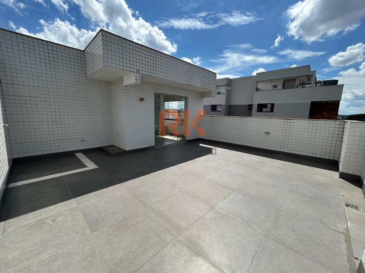 Cobertura à venda no Dona Clara: 