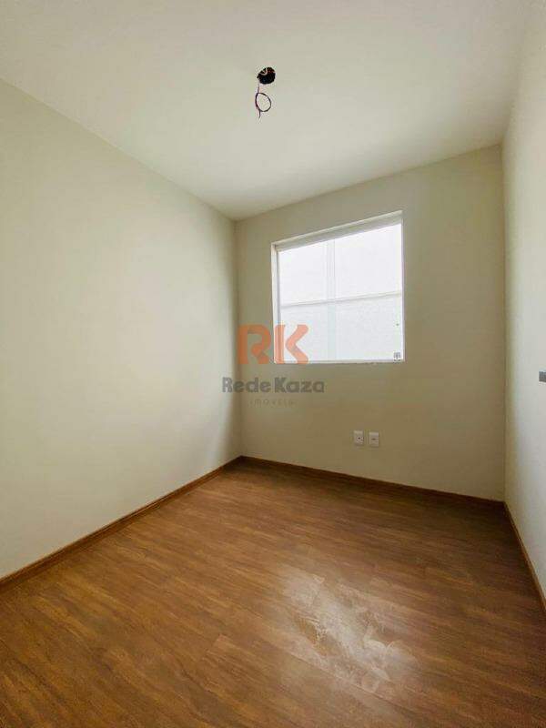 Casa à venda no Itapoã: 