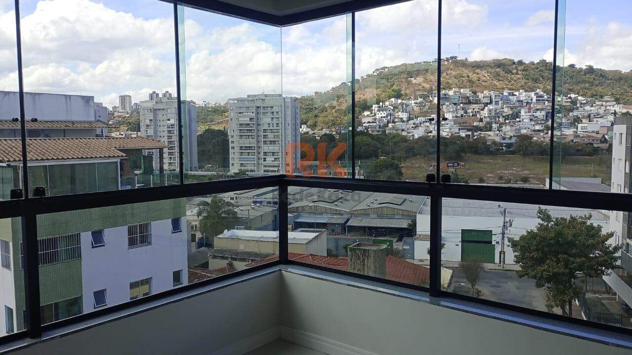 Cobertura à venda no Castelo: 