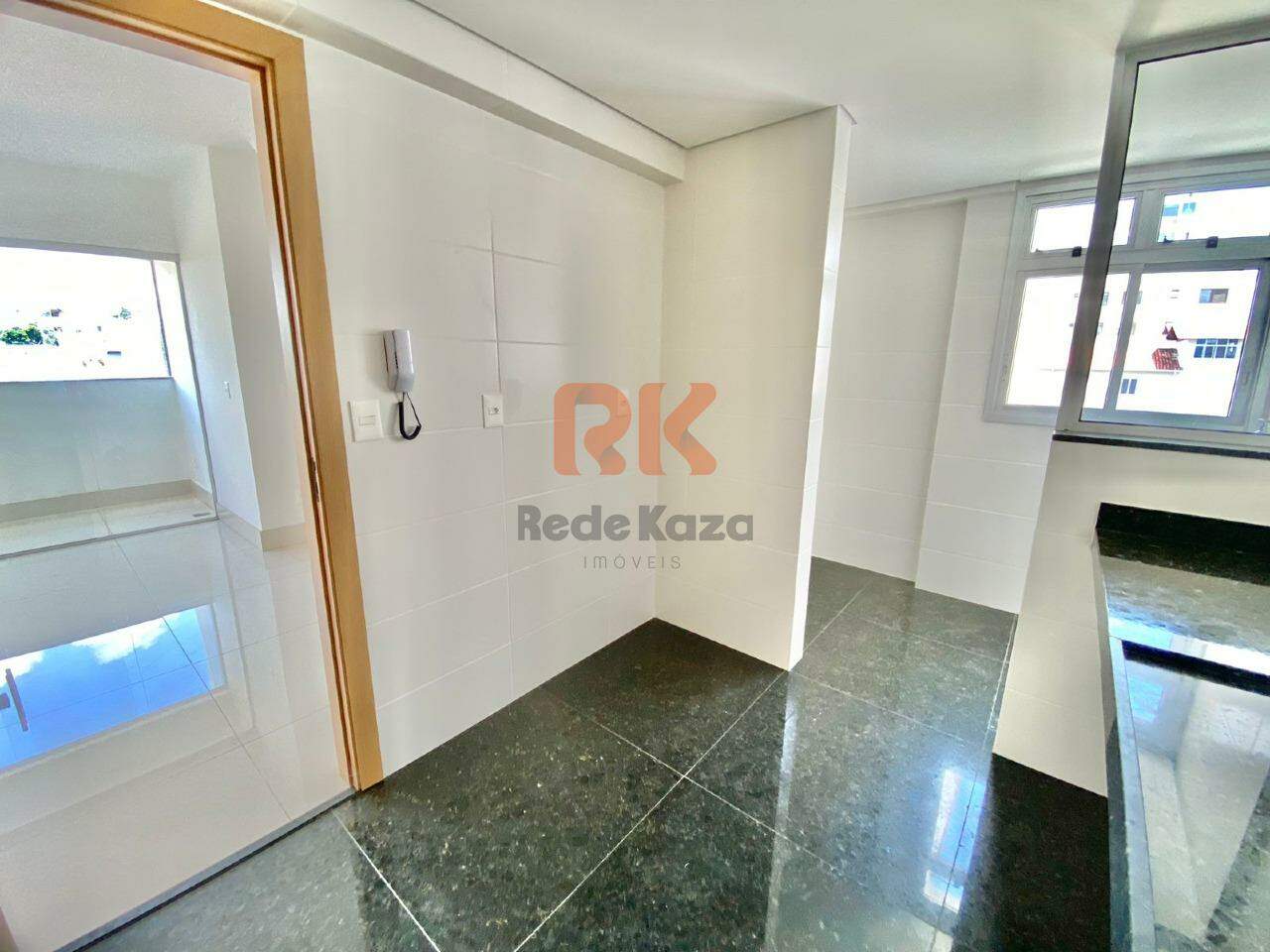 Cobertura à venda no Santa Rosa: 