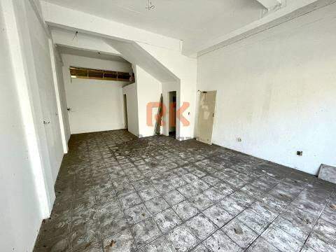 Ponto Comercial para aluguel no Santa Rosa: 