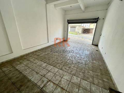 Ponto Comercial para aluguel no Santa Rosa: 