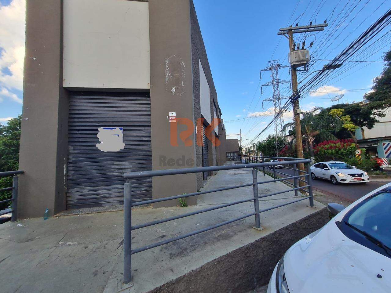 Ponto Comercial à venda no Santa Terezinha: 