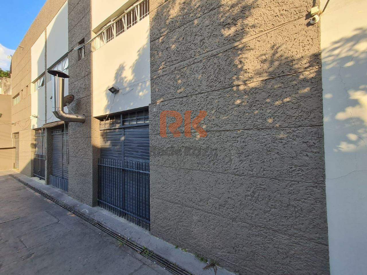 Ponto Comercial à venda no Santa Terezinha: 