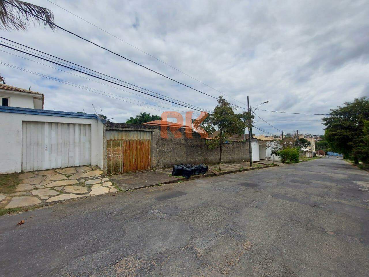 Terreno / Área à venda no Bandeirantes: 