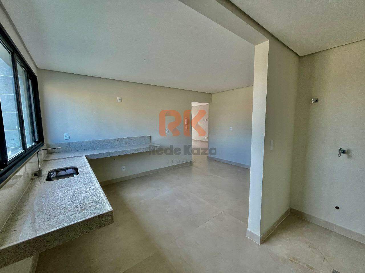 Área privativa à venda no Itapoã: 