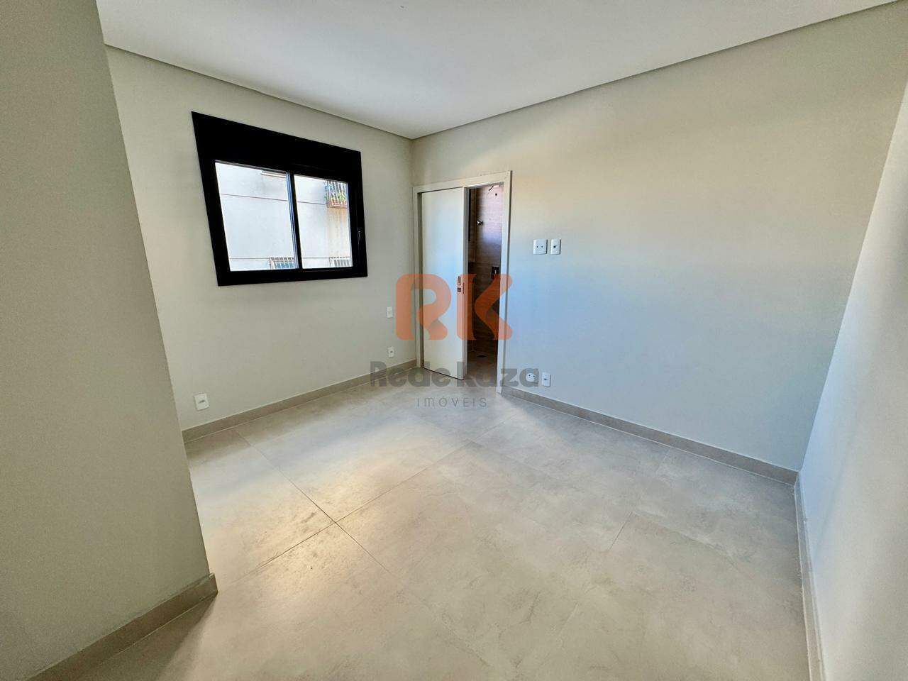 Apartamento à venda no Itapoã: 