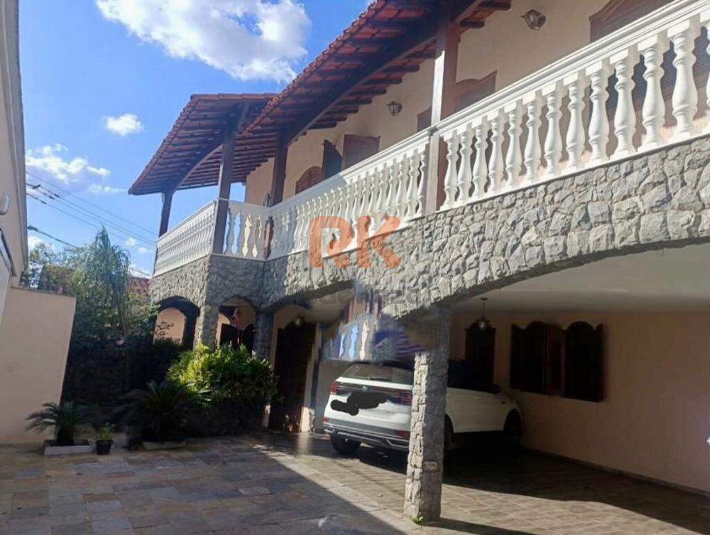 Casa à venda no Alípio de Melo: 
