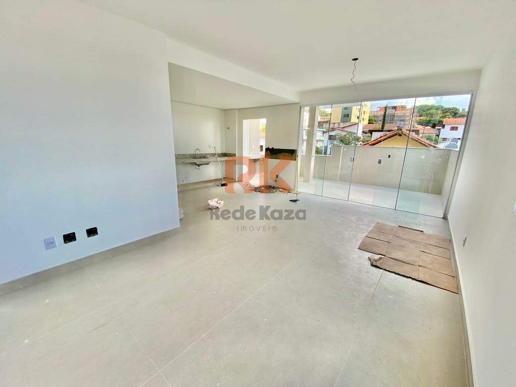 Cobertura à venda no Santa Rosa: 