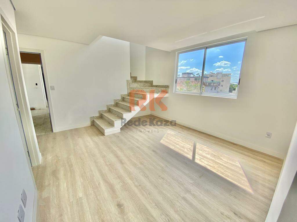 Cobertura à venda no Santa Rosa: 