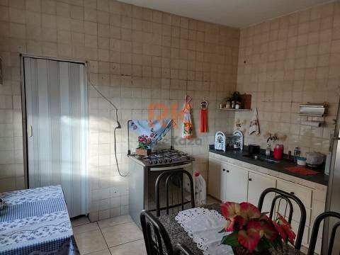 Casa à venda no Santa Terezinha: 