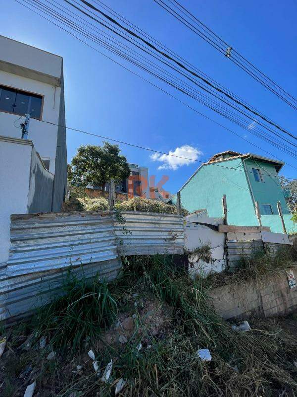 Lote à venda no Arvoredo 2ª Seção: 