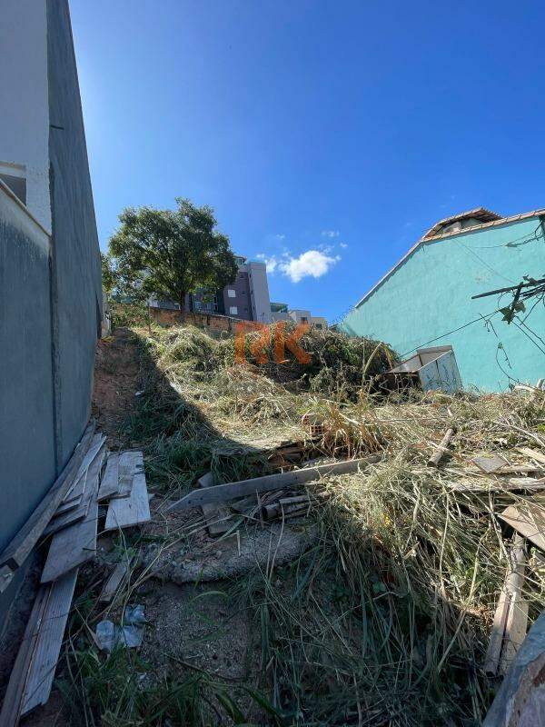 Lote à venda no Arvoredo 2ª Seção: 