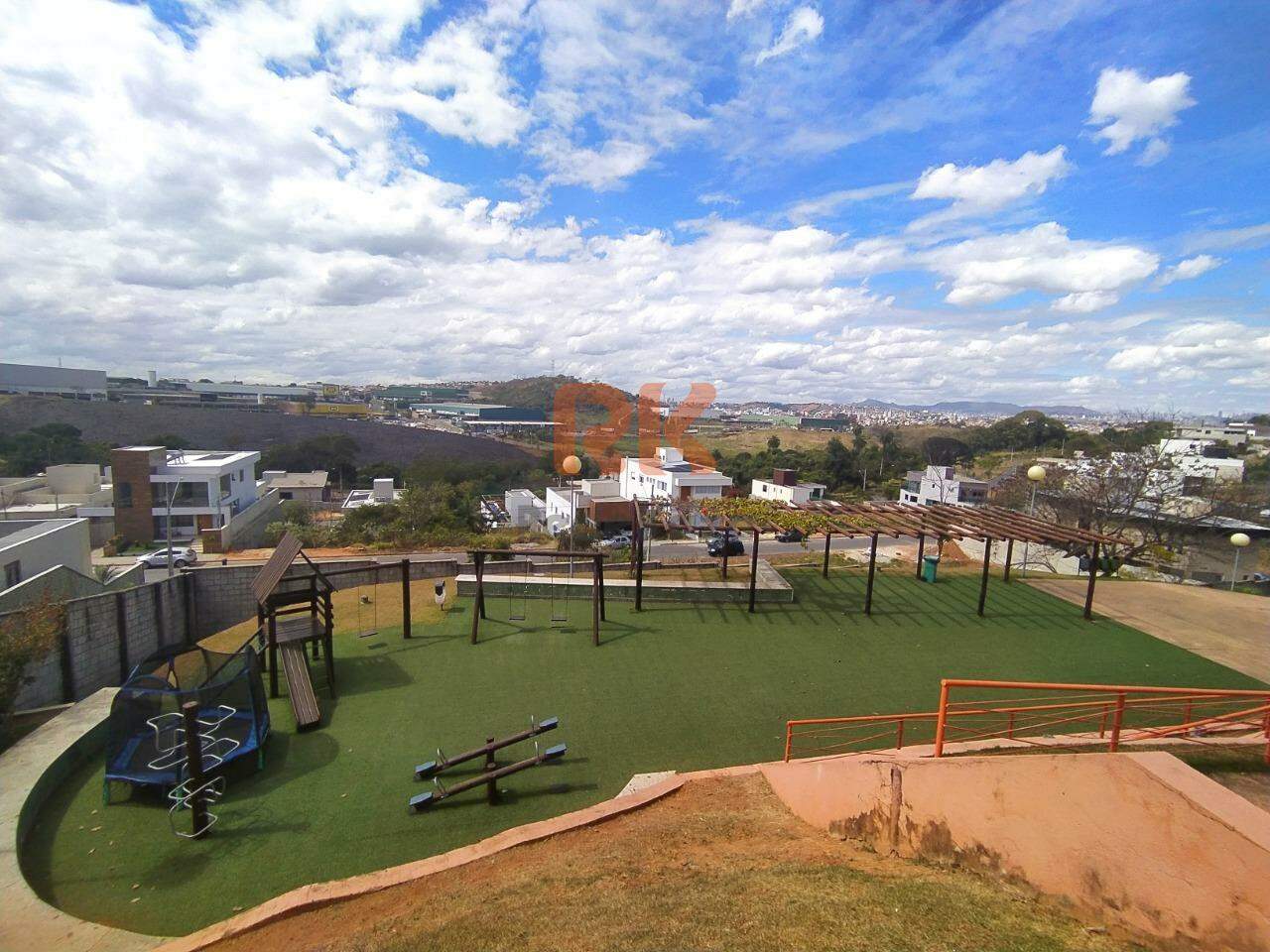 Lote em Condomínio à venda no Portal Do Sol: 