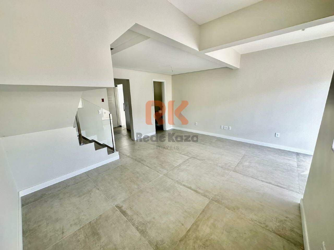 Casa geminada à venda no Santa Amélia: 