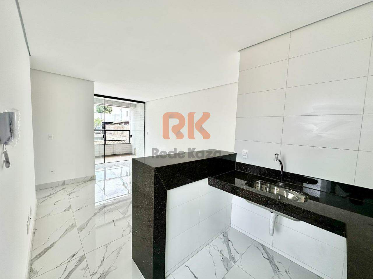 Apartamento à venda no Itapoã: 