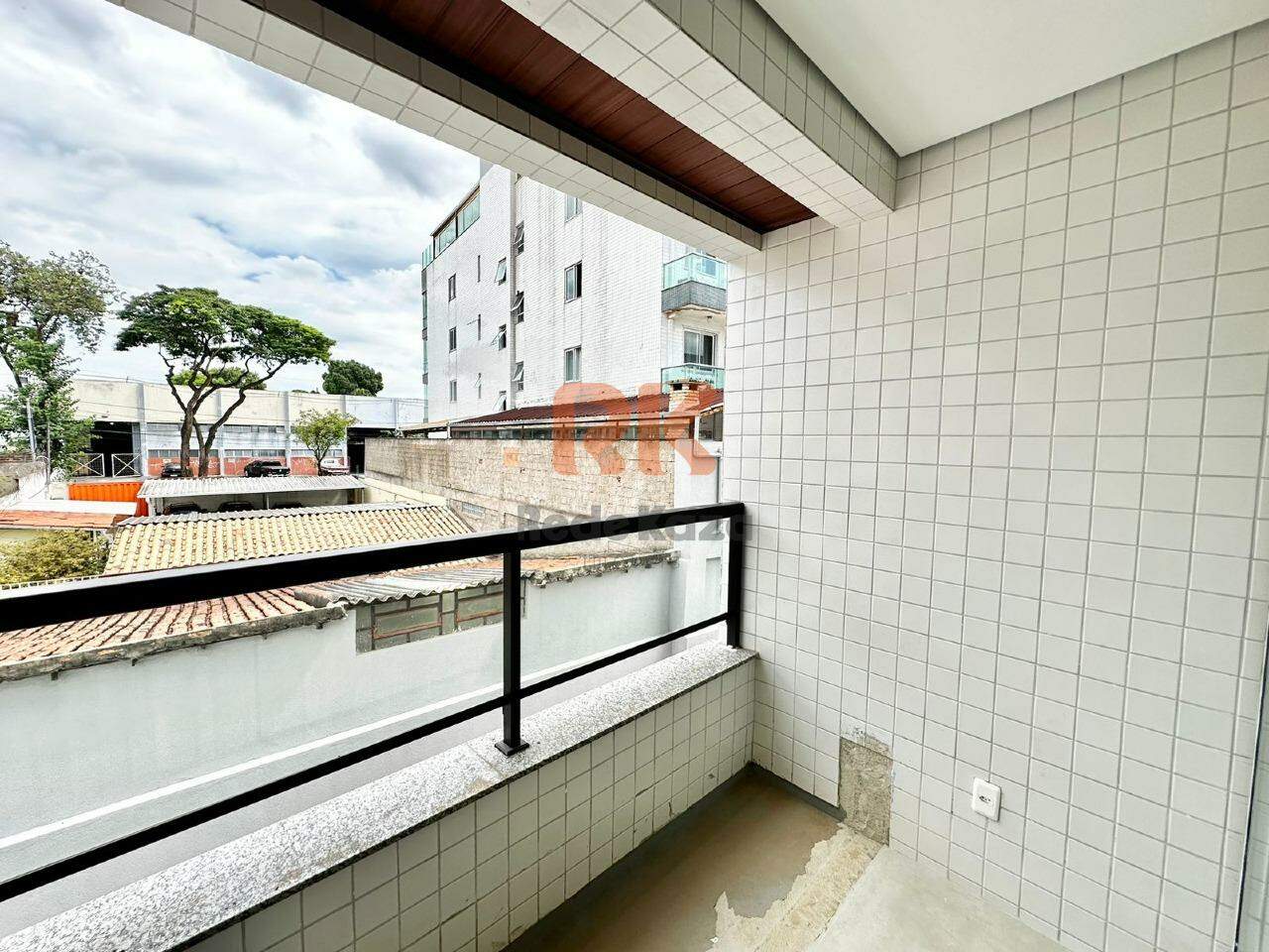 Apartamento à venda no Itapoã: 