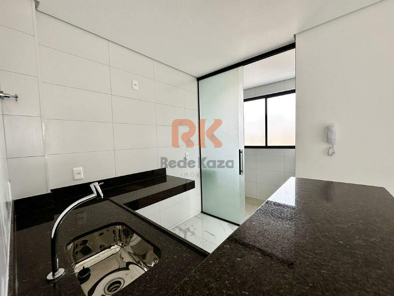 Apartamento à venda no Itapoã: 